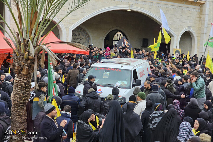 Deir Qanoun before the funeral ceremony of martyr Safieddine