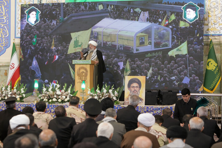 Photos: Memorial ceremony for resistance martyrs held in Imam Reza holy shrine