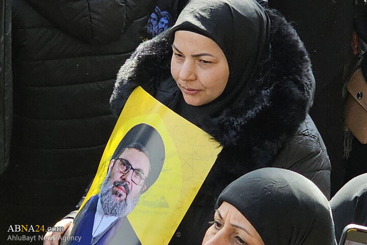 Photos (1): Funeral ceremony of martyr Safieddine held in Deir Qanoun