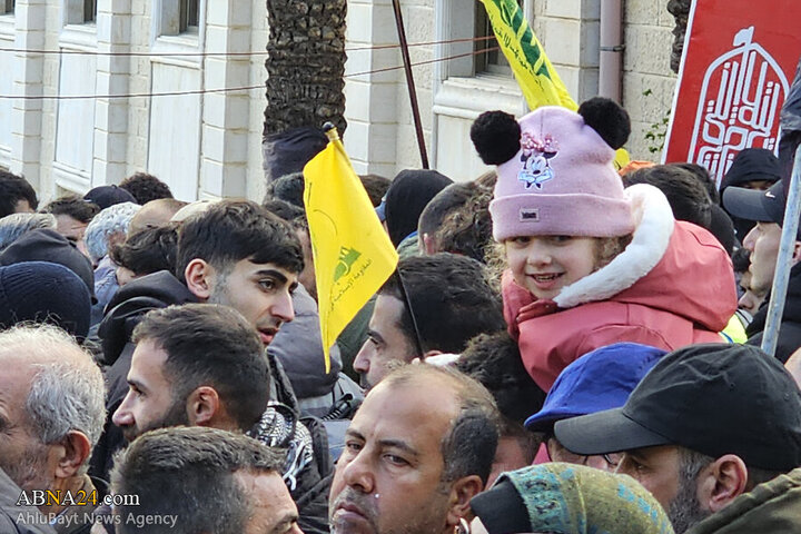 Photos (1): Funeral ceremony of martyr Safieddine held in Deir Qanoun