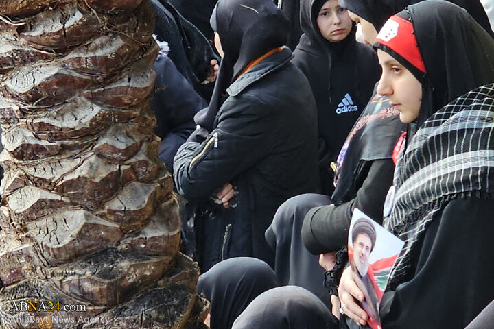 Photos (1): Funeral ceremony of martyr Safieddine held in Deir Qanoun