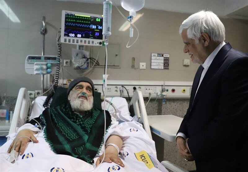  عیادت معاون اول رئیس‌جمهور از آیت الله جاودان