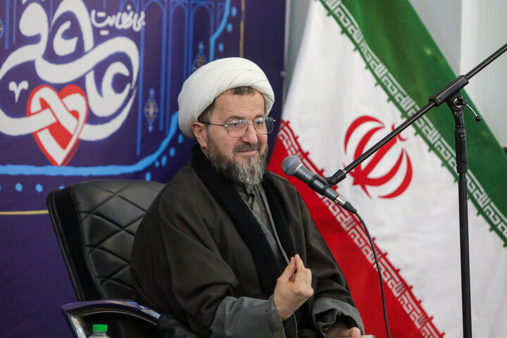 تقرير مصور/ اعتكاف شباب مؤمنين في الأيام الأخيرة من شهر رشعبان بمسجد تابع للحرم الرضوي في مشهد