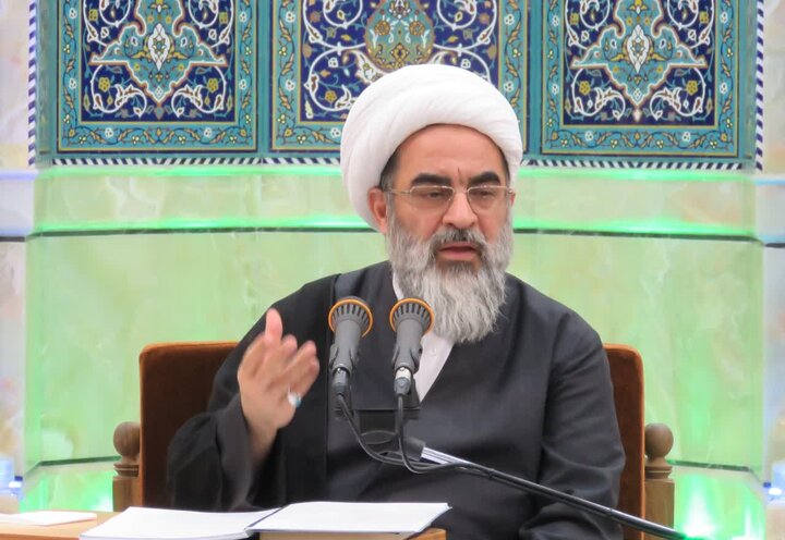 آیت‌الله فاضل لنکرانی: ثمره رمضان، توفیق دستیابی به کنوز الهی است