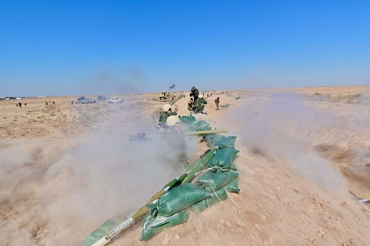 تقرير مصور/ الحشد الشعبي يجري مناورة عسكرية في البصرة