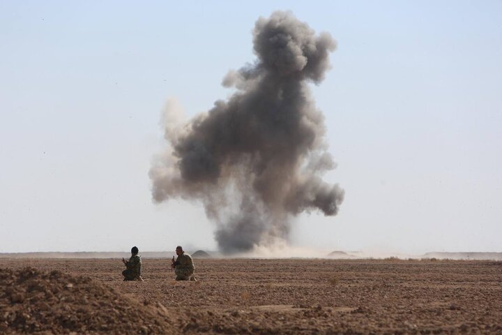 تقرير مصور/ الحشد الشعبي يجري مناورة عسكرية في البصرة