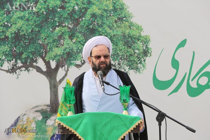 پویش کاشت نهال ایثار به یاد شهدا در اصفهان