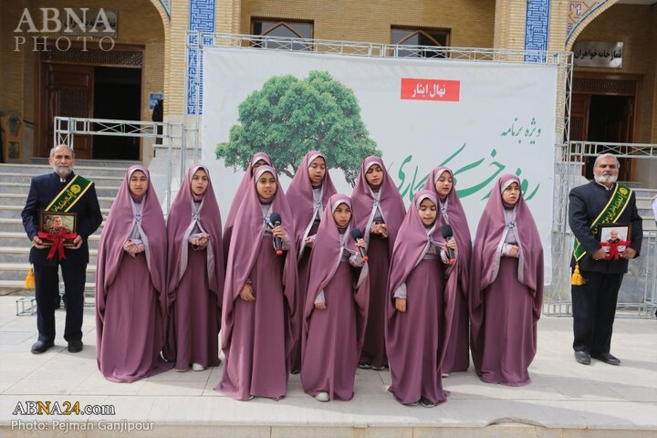 پویش کاشت نهال ایثار به یاد شهدا در اصفهان