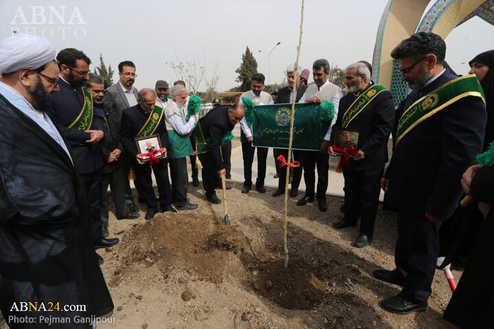 پویش کاشت نهال ایثار به یاد شهدا در اصفهان