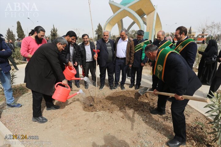 پویش کاشت نهال ایثار به یاد شهدا در اصفهان