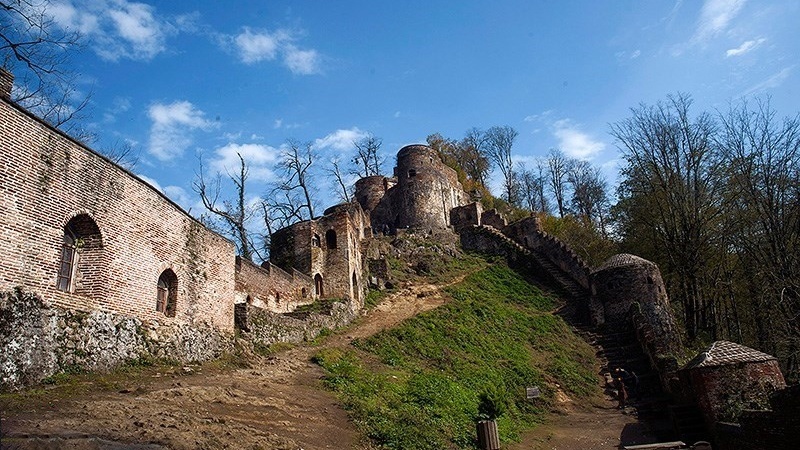 Questa misteriosa fortezza iraniana vi riporterà all'antichità