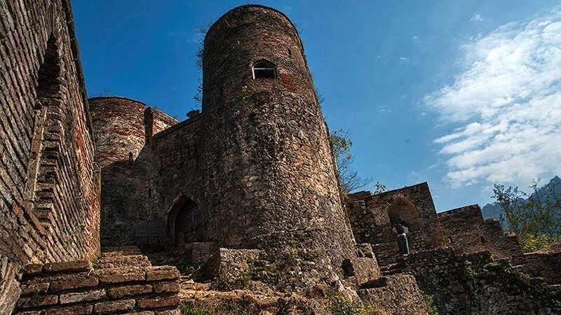 Questa misteriosa fortezza iraniana vi riporterà all'antichità