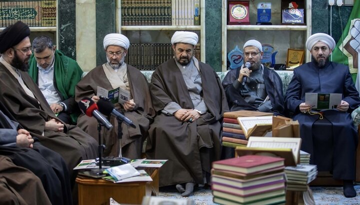 العتبة الحسينية تكشف عن مصحف التفاسير والختمات المرتلة في جلسة تعريفية