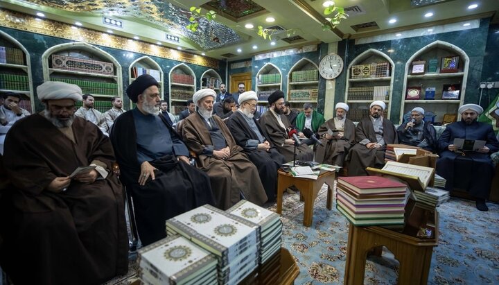 العتبة الحسينية تكشف عن مصحف التفاسير والختمات المرتلة في جلسة تعريفية