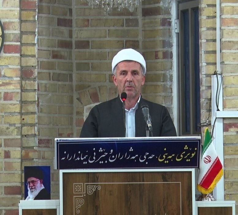 Îmamê Nimêja Înê ya Mehabadê balê dikişîne ser rêzgirtina pîrozîya Remezanê Îmamê Nimêja Înê ya Mehabadê balê dikişîne ser rêzgirtina pîrozîya Remezanê