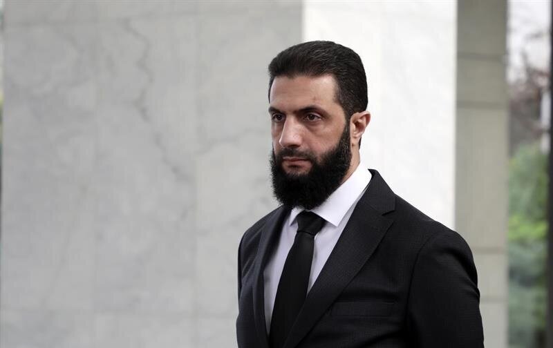 Reaksi Al-Jaulani terhadap Kerusuhan di Suriah: "Letakkan Senjata Kalian!" Reaksi Al-Jaulani terhadap Kerusuhan di Suriah: "Letakkan Senjata Kalian!"