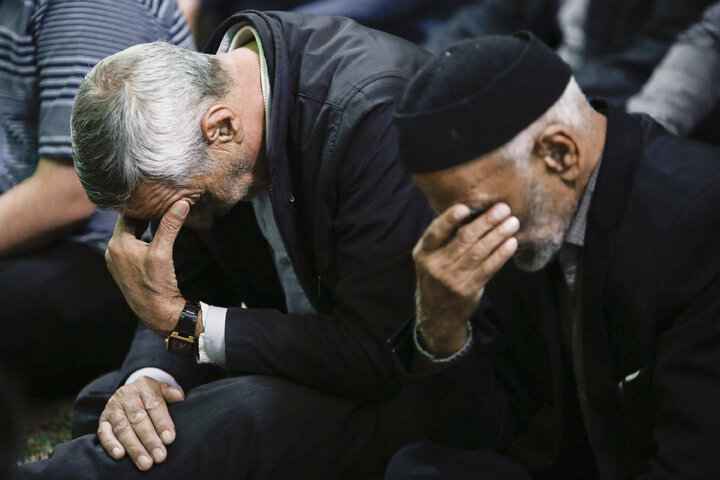 گزارش تصویری | سفره آسمانی به نیت شهدا