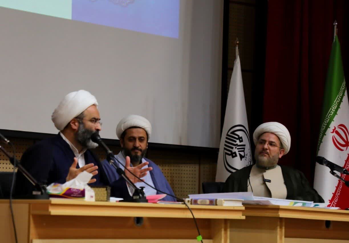 قرآنی شدن جامعه نیازمند تلاش مستمر و هنرمندانه است