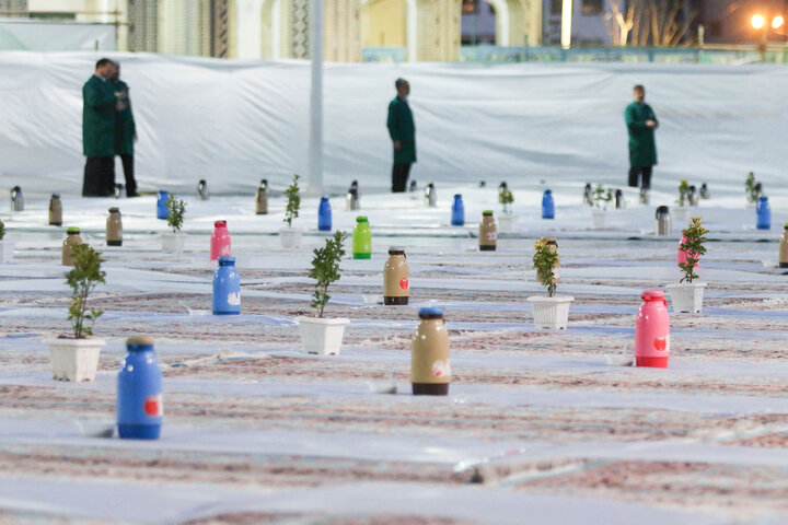 گزارش تصویری | مراسم افطاری طرح ضیافت اکرام رضوی در باب الکاظم علیه‌السلام