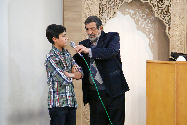 گزارش تصویری | دورهمی قرآنیان قم در ضیافت افطاری حرم حضرت معصومه(س)