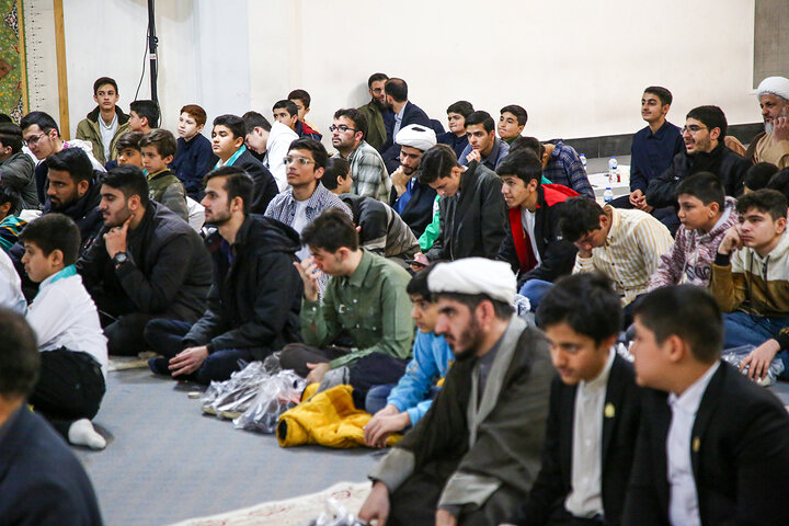 گزارش تصویری | دورهمی قرآنیان قم در ضیافت افطاری حرم حضرت معصومه(س)