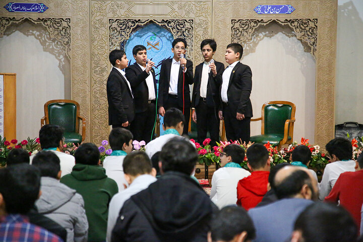 گزارش تصویری | دورهمی قرآنیان قم در ضیافت افطاری حرم حضرت معصومه(س)