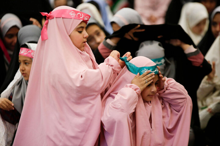 گزارش تصویری | ضیافت افطاری 2000 دانش‌آموزان دختر مشهدی