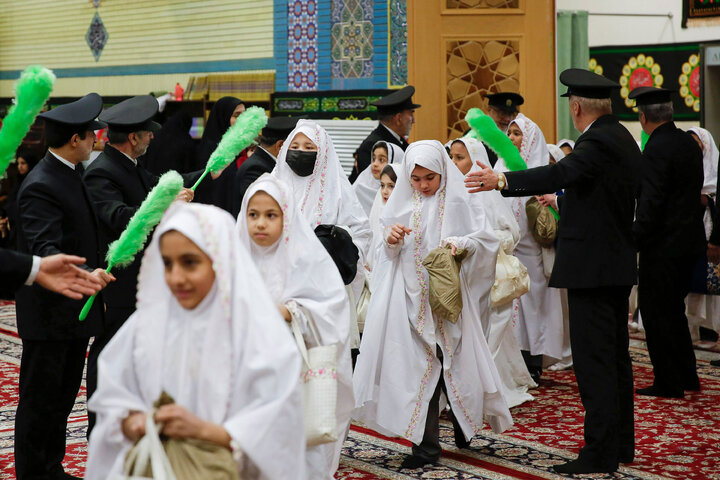 گزارش تصویری | ضیافت افطاری 2000 دانش‌آموزان دختر مشهدی