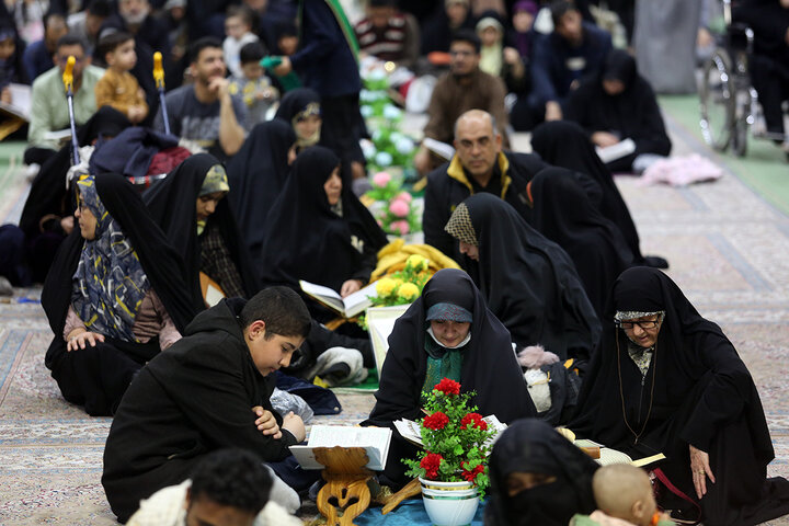 گزارش تصویری | ترتیل‌خوانی قاریان نوجوان با حضور خانواده‌ها در حرم بانوی کرامت
