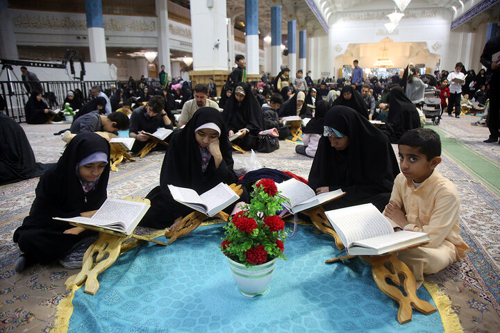 گزارش تصویری | ترتیل‌خوانی قاریان نوجوان با حضور خانواده‌ها در حرم بانوی کرامت