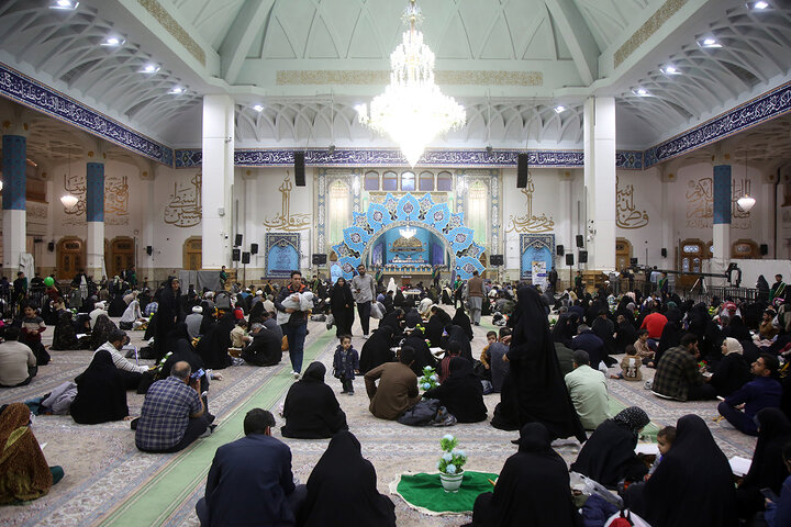 گزارش تصویری | ترتیل‌خوانی قاریان نوجوان با حضور خانواده‌ها در حرم بانوی کرامت
