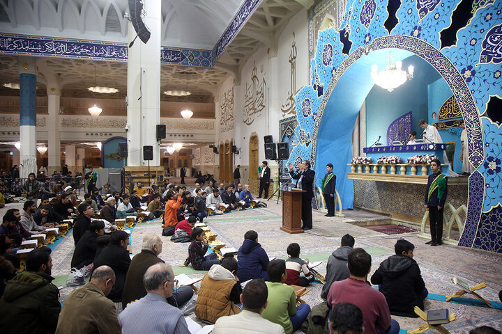 گزارش تصویری | ترتیل‌خوانی قاریان نوجوان با حضور خانواده‌ها در حرم بانوی کرامت