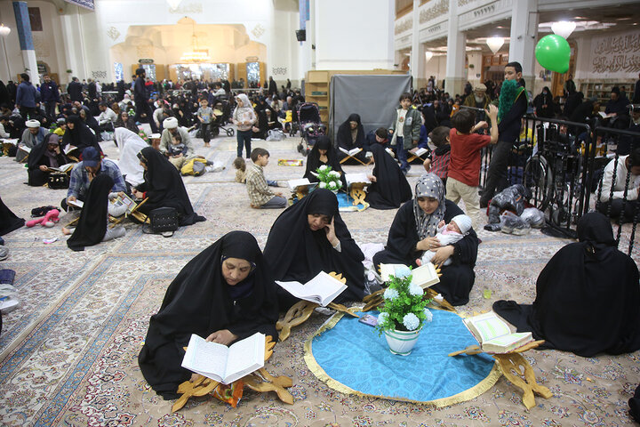 گزارش تصویری | ترتیل‌خوانی قاریان نوجوان با حضور خانواده‌ها در حرم بانوی کرامت