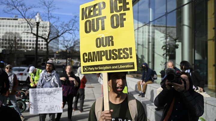 گزارش تصویری | تظاهرات در واشنگتن و نیویورک برای آزادی «محمود خلیل» فعال فلسطینی