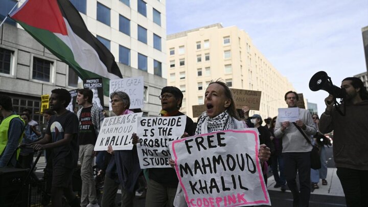 گزارش تصویری | تظاهرات در واشنگتن و نیویورک برای آزادی «محمود خلیل» فعال فلسطینی