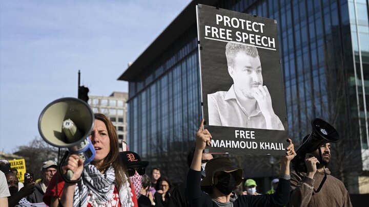 گزارش تصویری | تظاهرات در واشنگتن و نیویورک برای آزادی «محمود خلیل» فعال فلسطینی