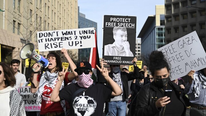 گزارش تصویری | تظاهرات در واشنگتن و نیویورک برای آزادی «محمود خلیل» فعال فلسطینی