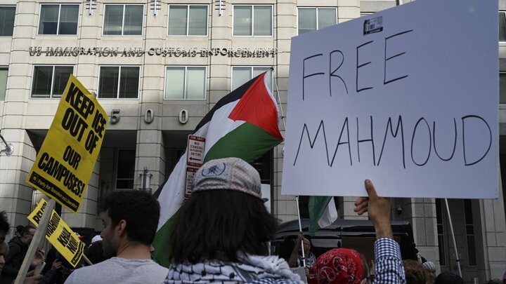 گزارش تصویری | تظاهرات در واشنگتن و نیویورک برای آزادی «محمود خلیل» فعال فلسطینی