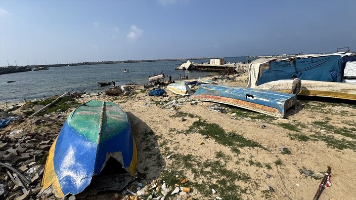 تقرير مصور/ أضرار جسيمة تحديات كبيرة تواجه صيادي الأسماك في قطاع غزة بسبب العدوان الصهيوني