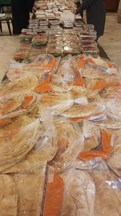 تقرير مصور/ توزيع حصص غذائية وتموينية ووجبات الطعام على العوائل الفقيرة في بيروت بمناسبة شهر رمضان