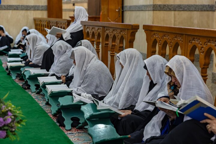 تقرير مصور/ العتبة العباسية تقيم ختمة قرآنية رمضانية في حرم مرقد أبي الفضل (عليه السلام)