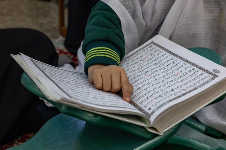 تقرير مصور/ العتبة العباسية تقيم ختمة قرآنية رمضانية في حرم مرقد أبي الفضل (عليه السلام)