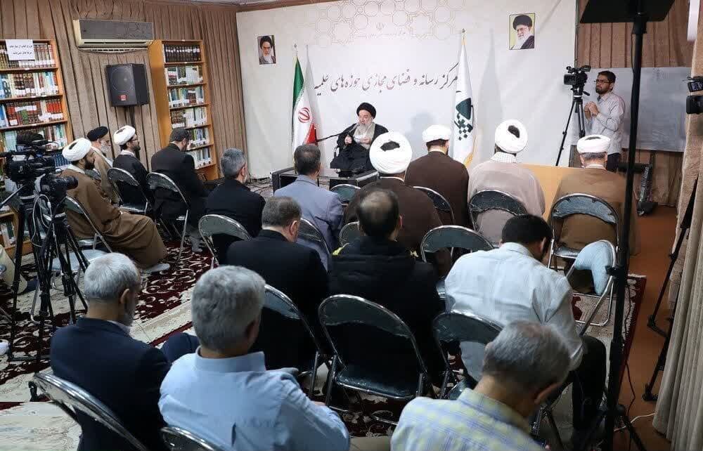 آیتالله سید احمد خاتمی: جنگ نرم، تهدیدی فرامنطقهای است/ روحیه استکبارستیزی، میراث قرآنی