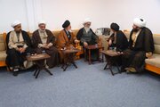 آية الله النجفي يستقبل ممثل آية الله الخامنئي في العراق