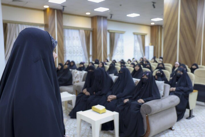 أمسية رمضانية ثقافية لعدد من العوائل المتعففة