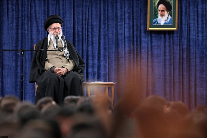 دیدار دانشجویان