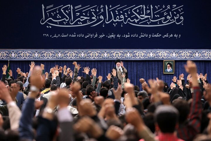 دیدار دانشجویان