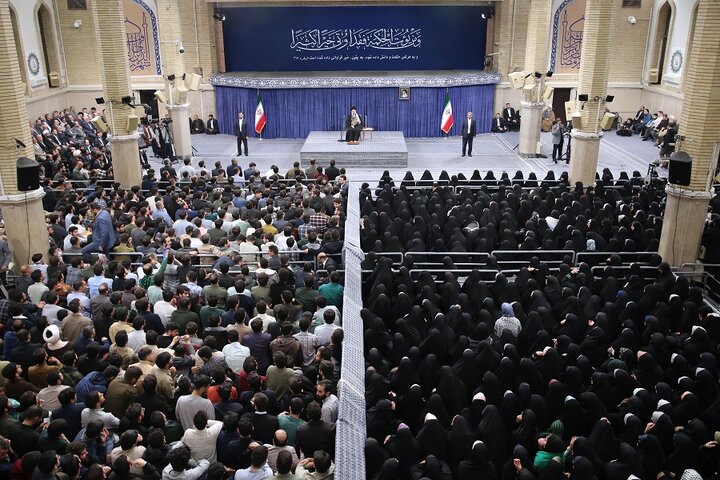 دیدار دانشجویان با رهبر انقلاب