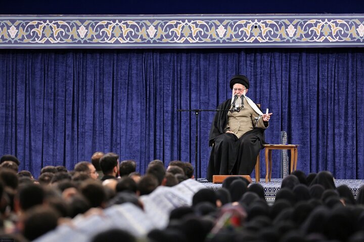 دیدار دانشجویان با رهبر انقلاب