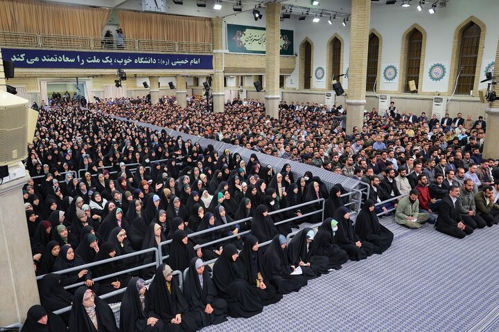 دیدار دانشجویان با رهبر انقلاب